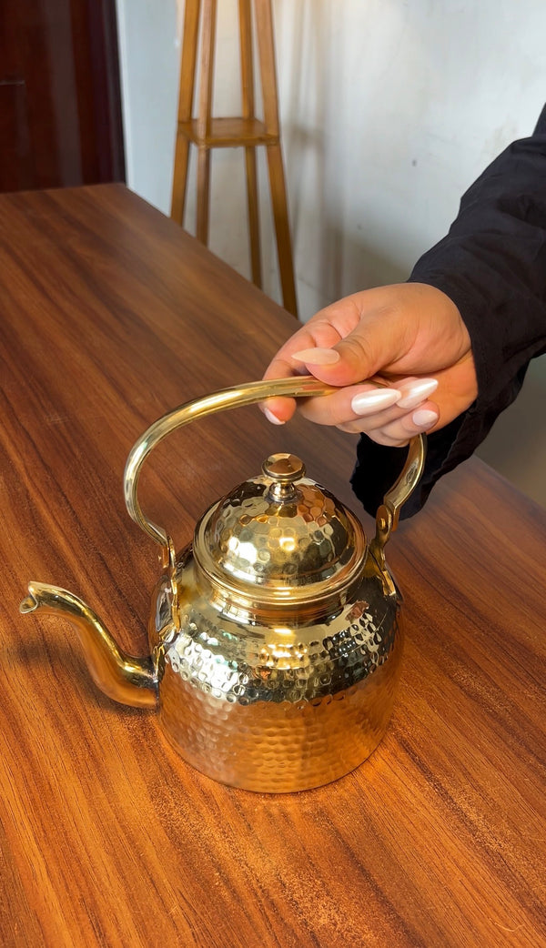 BRASS TEA POT ( KETTLE )